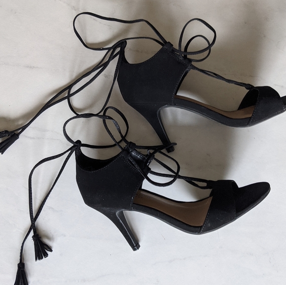 🔥LAST CHANCE - DONATING Sept 4/22🔥NWOT Christian Siriano heels - Picture 3 of 10